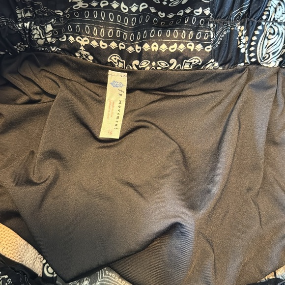 Free people shorts - Picture 3 of 4